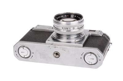 Lot 144 - A Nikon M 35mm Rangefinder Camera