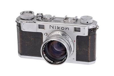 Lot 145 - A Nikon M 35mm Rangefinder Camera