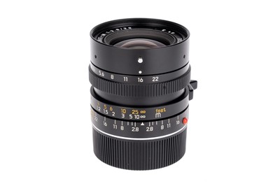 Lot 51 - A Leitz Elmarit-M f/2.8 28mm Lens