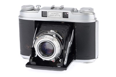 Lot 184 - An Agfa Super Isolette Rangefinder Camera