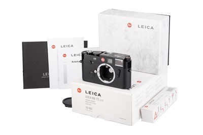 Lot 43 - A Leica M6 TTL 0.72 'Millennium' Rangefinder Camera Body