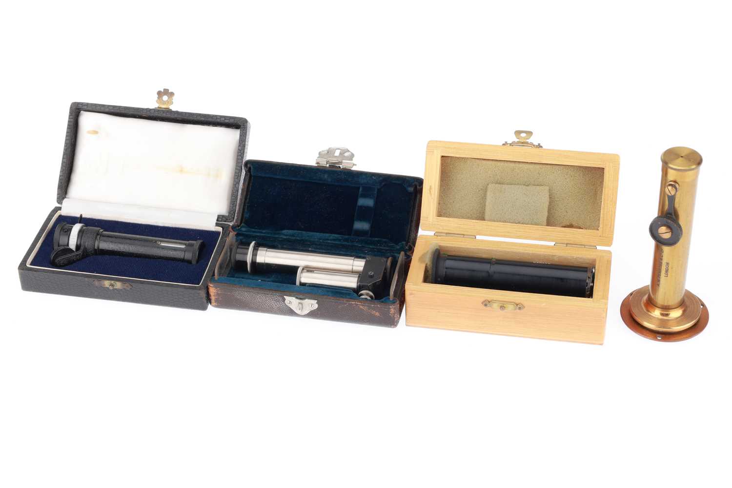 Lot 436 - A Collection of 4 Hand Held Spectroscopes,