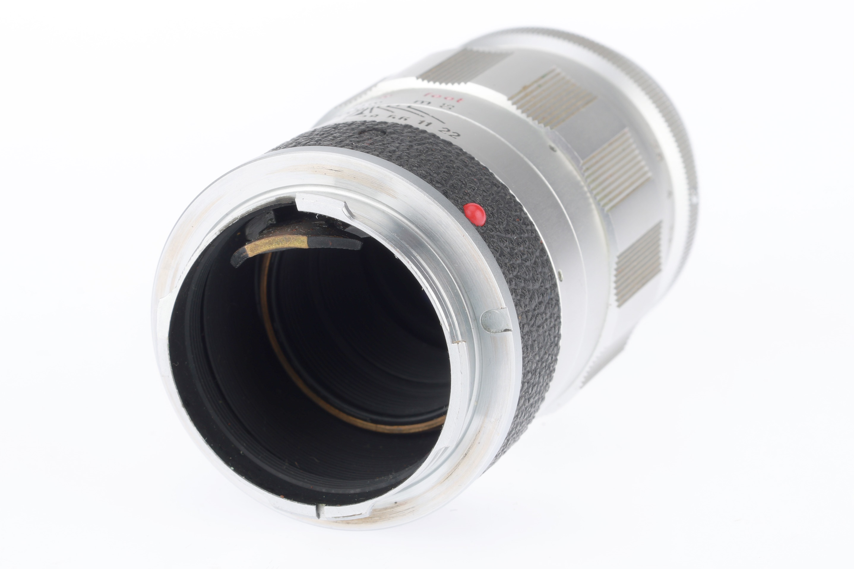 Lot 250 - A Leitz Wetzlar Elmarit f/2.8 90mm Lens,