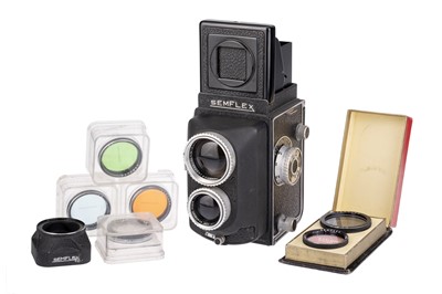 Lot 269 - A SEM Semflex Studio Medium Format TLR Camera