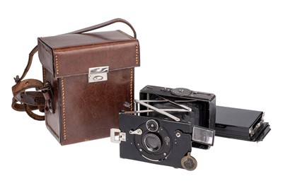 Lot 294 - A Kengott Weka Folding Camera