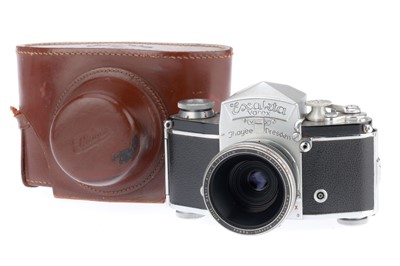 Lot 111 - An Ihagee Exakta Varex SLR Camera