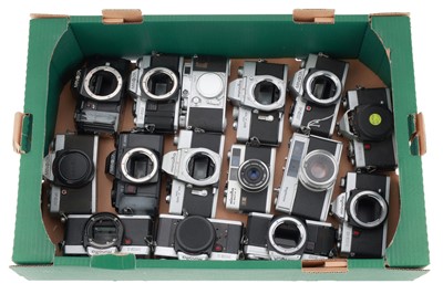 Lot 109 - A Selection of Minolta Cameras