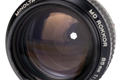 Lot 184 - A Minolta MD Rokkor f/1.7 85mm Lens