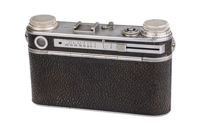 Lot 228 - A Steinheil Casca II Rangefinder Camera