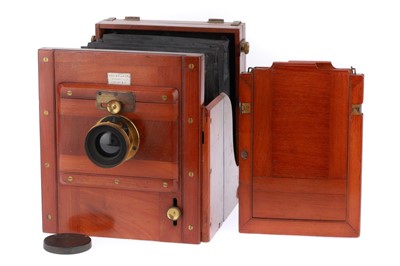 Lot 306 - Mahogany & Brass Half plate Tailboard Camera