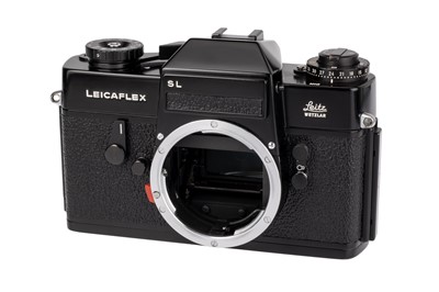 Lot 65 - A Leica Leicaflex SL SLR Camera Body