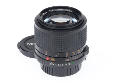 Lot 224 - A Minolta f/2 85mm MD Lens