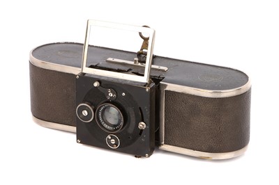 Lot 256 - A Krauss EKA Camera