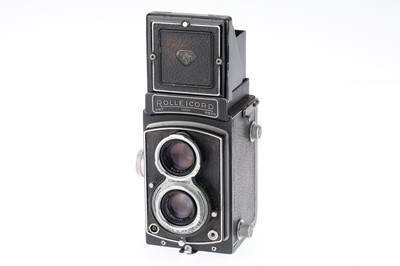 Lot 145 - A Rollei Rolleicord III Medium Format TLR Camera