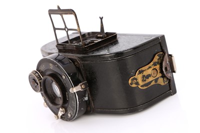 Lot 260 - An OTAG Amourette Camera