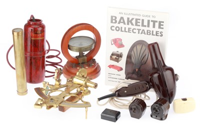 Lot 928 - A Selection of Bakelite and Scientific Collectables