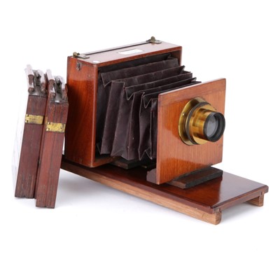 Lot 219 - A W. Watson & Son Detective Quarter Plate Camera