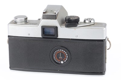 Lot 67 - A Minolta SRT101 35mm SLR Camera