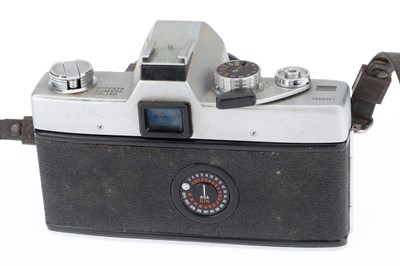 Lot 68 - A Minolta SRT101 35mm SLR Camera