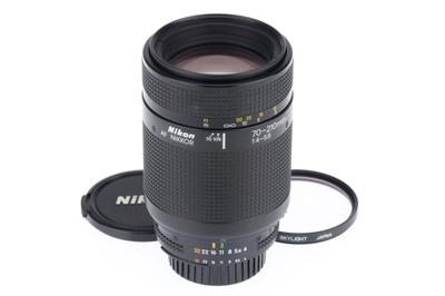 Lot 386 - A Nikon Nikkor AF f/4-5.6 70-210mm Lens