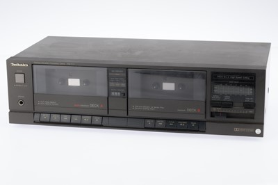 Lot 548 - A Technics RS-T11 Twin Cassette Deck