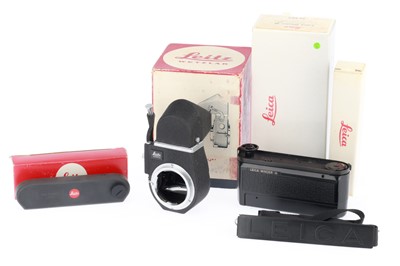 Lot 597 - A Selection of Leica Accessories