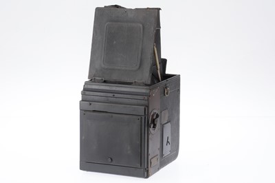 Lot 211 - A Thornton-Pickard Royal Ruby Reflex Camera