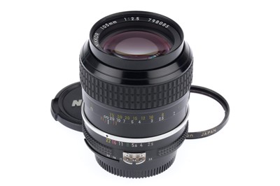 Lot 341 - A Nikon Nikkor f/2.5 105mm Ai Lens