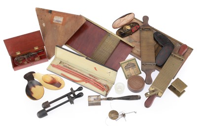 Lot 781 - Collection of Apothecary Items