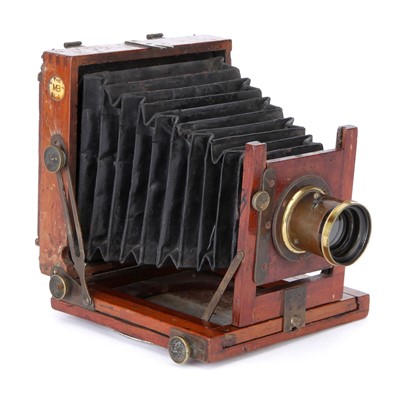 Lot 220 - A Marlow Brothers MB No.1 Quarter Plate Mahogany Field Camera