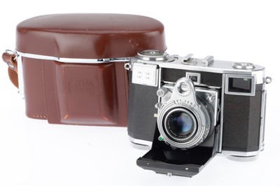 Lot 93 - A Zeiss Ikon Contessa 533/24 35mm Rangefinder Camera