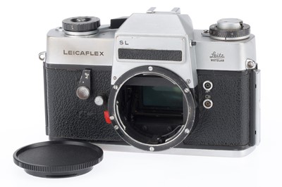 Lot 97 - A Leica Leicaflex SL 35mm SLR Camera Body