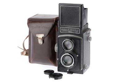 Lot 127 - A Rolleicord II Model III Medium Format TLR Camera