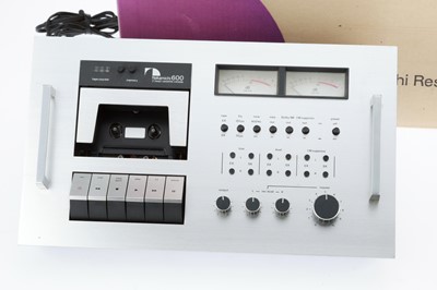 Lot 1007 - A Nakamichi 600 2-Head Cassette Console