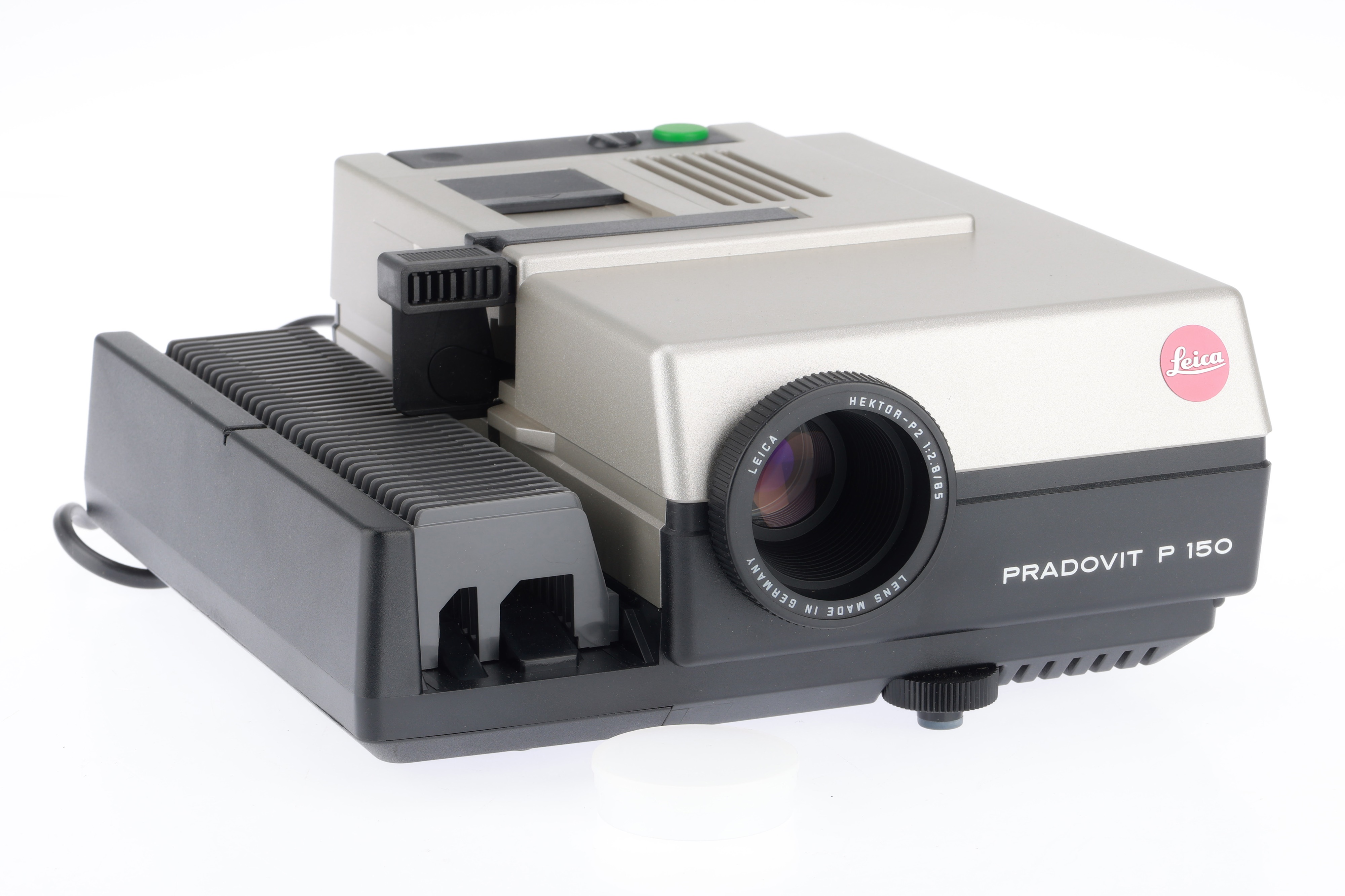 Lot 36 - A Leitz Pradovit P 150 Slide Projector,
