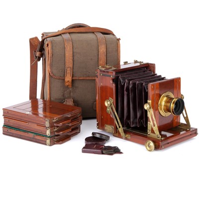 Lot 222 - A J. T. Chapman 'The British' Quarter Plate Mahogany Field Camera