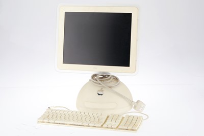 Lot 935 - An Apple iMac G4 Home Computer