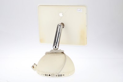 Lot 935 - An Apple iMac G4 Home Computer