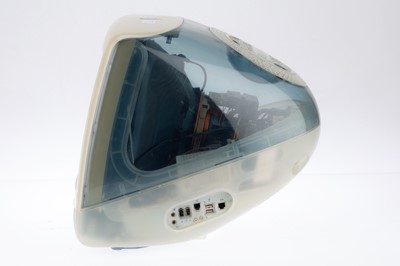 Lot 932 - An Apple iMac G3 Home Computer