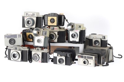 Lot 273 - A Selection of Viewfinder Cameras