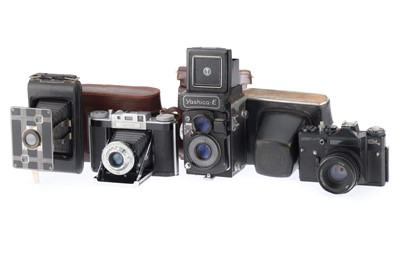 Lot 279 - A Mixed Group of Film Cameras