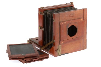 Lot 461 - An Underwood's "Instant" Mahogany and Brass Camera