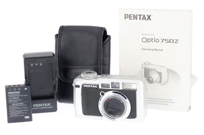 Lot 118 - A Pentax Optio 750Z Digital Camera