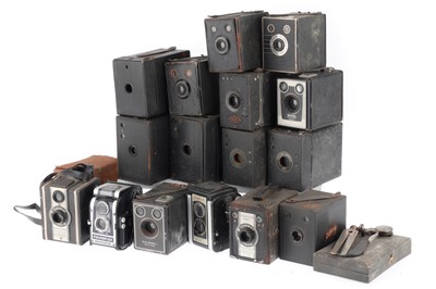 Lot 250 - A Selection of Box Type Cameras