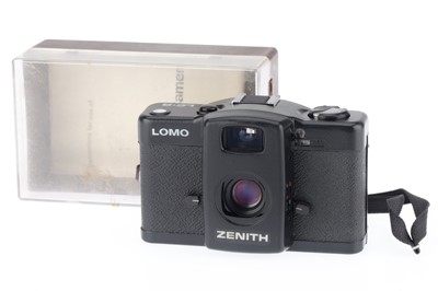 Lot 73 - A Lomo LC-A 35mm Compact Camera