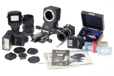 Lot 533 - A Selection of Canon Accessories