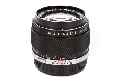 Lot 324 - An Olympus Zuiko f/3.5 21mm Lens