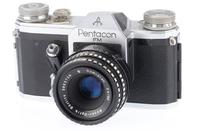 Lot 315 - A Pentacon FM 35mm SLR Camera