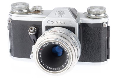 Lot 321 - A Zeiss Ikon Contax D 35mm SLR Camera