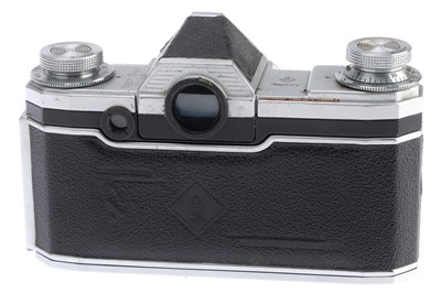 Lot 324 - A KW Praktina FX 35mm SLR Camera
